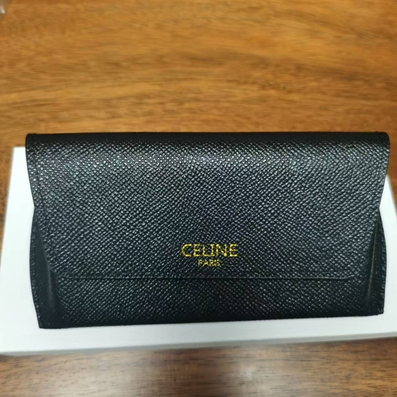 Stylish Celine Women's Sunglasses - Like New! - Picture 2 of 5